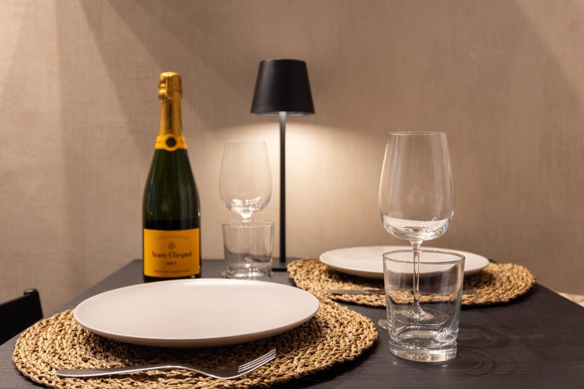 Urban Chic Luxury Suite Apartments ローマ エクステリア 写真